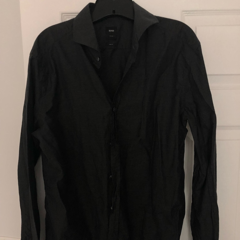 Hugo Boss men’s dress shirt.
